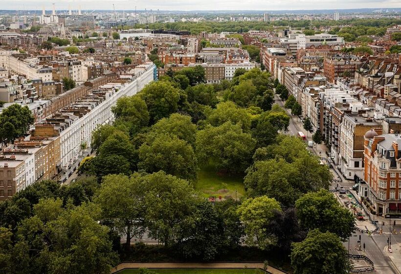 豪华套房, Jumeirah Carlton Tower London