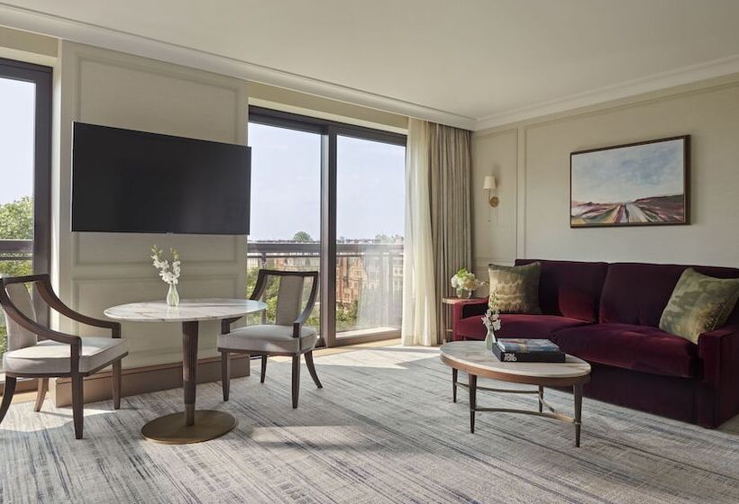 Полулюкс, Jumeirah Carlton Tower London