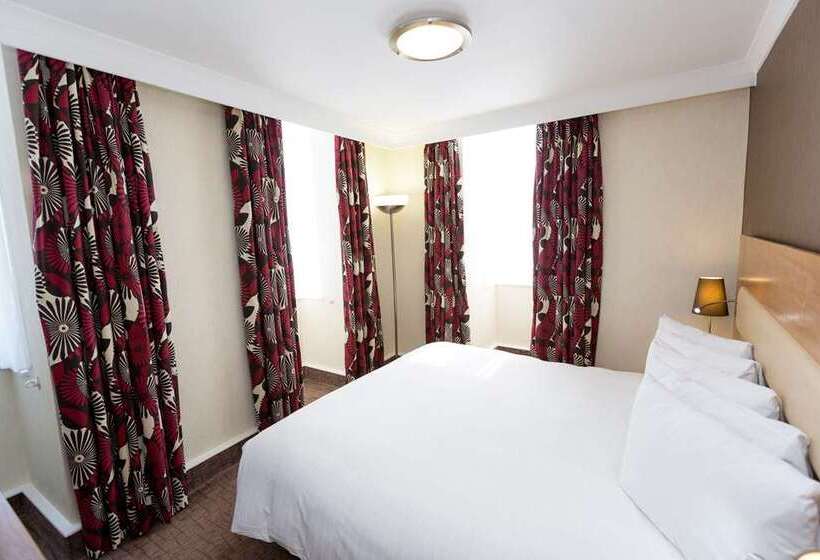 Полулюкс, Hilton London Olympia