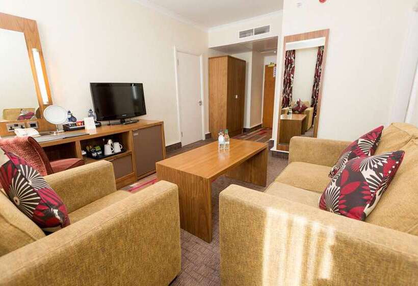 Полулюкс, Hilton London Olympia