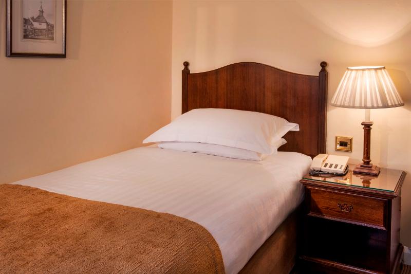 Номер Стандарт Индивидуальный, Macdonald Alveston Manor Hotel & Spa