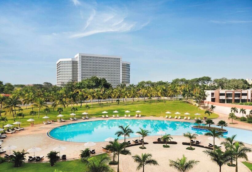 이그제큐티브 룸, Mövenpick Ambassador Hotel Accra