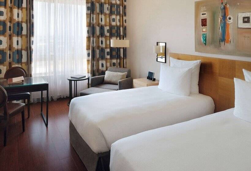 이그제큐티브 룸, Mövenpick Ambassador Hotel Accra