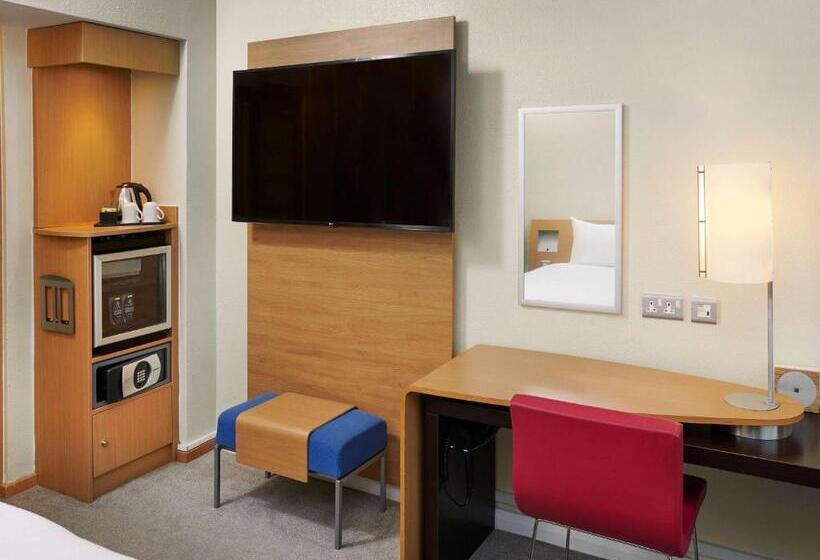 수피리어 룸, Novotel London West