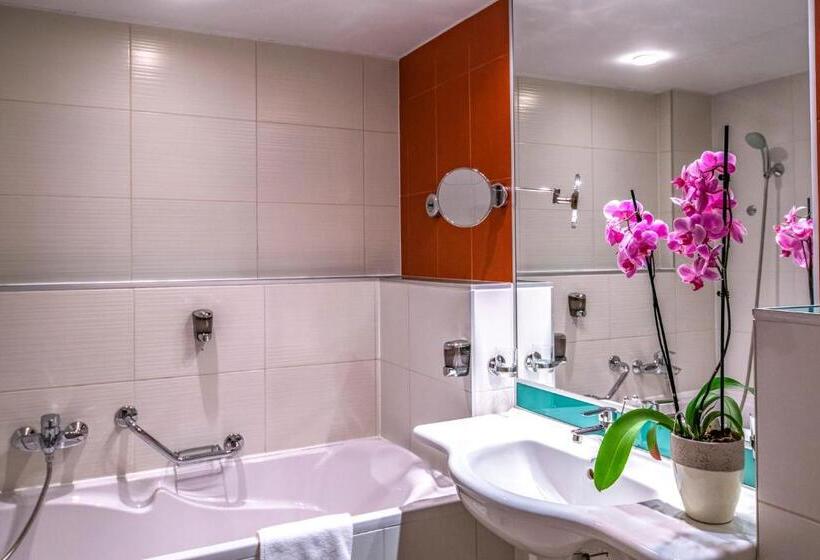 Люкс, Dráva Hotel Thermal Resort