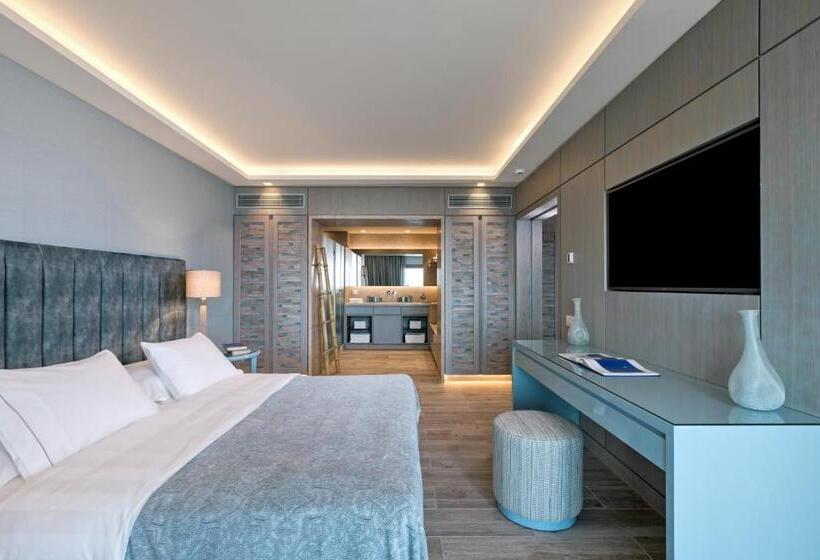 Люкс Deluxe Вид на Море, Amada Colossos Resort