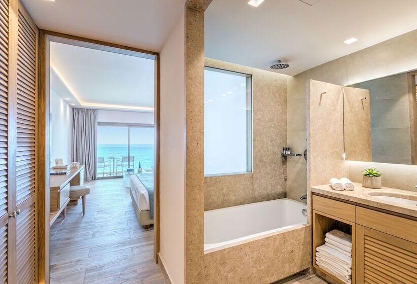 Номер Стандарт Вид на Море, Amada Colossos Resort