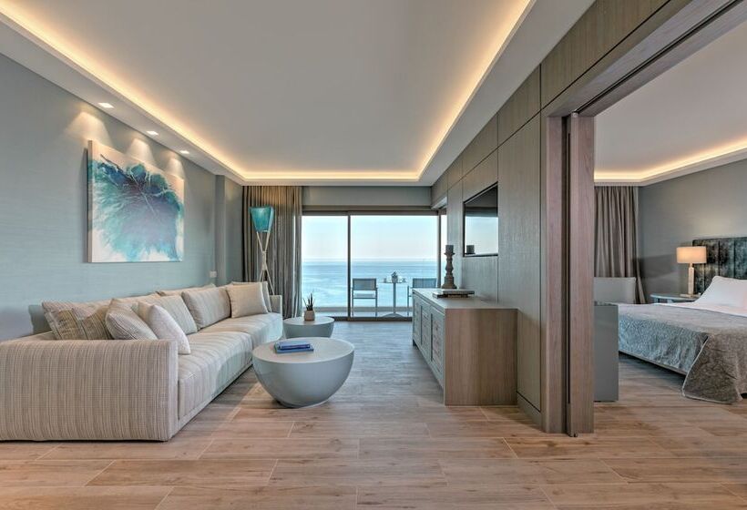 Люкс Deluxe Вид на Море, Amada Colossos Resort