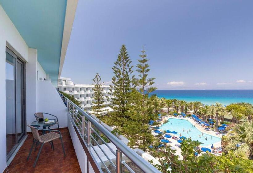 Family Suite, Blue Horizon
