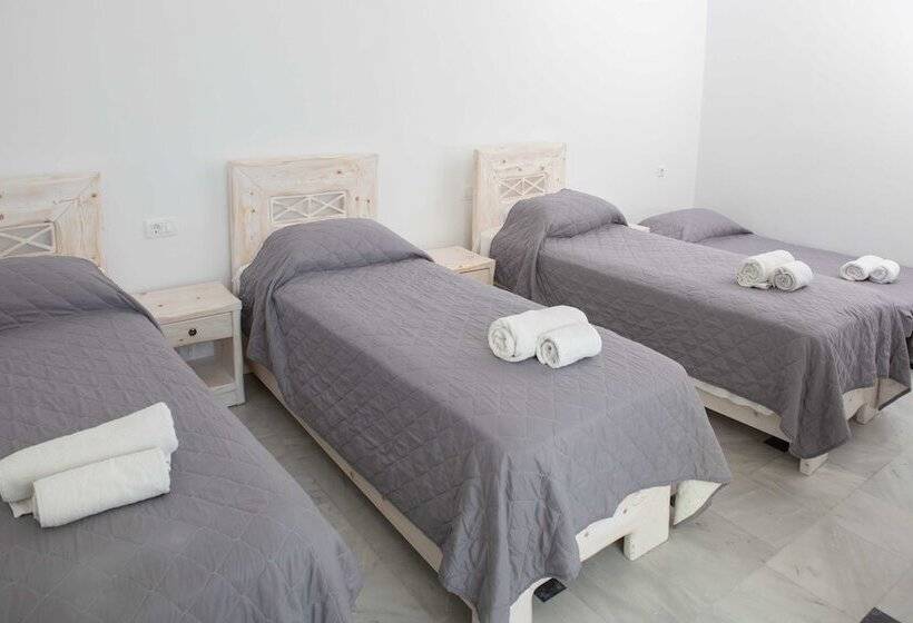 Четырехместный Номер Стандарт, Cyclades