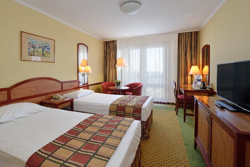 Номер Superior, Danubius Hotel Bük