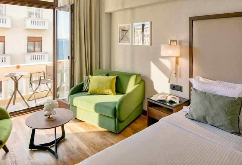 高级三人间, Electra Palace Thessaloniki