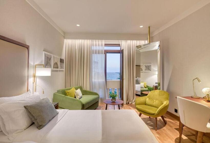 高级房间侧面带海景, Electra Palace Thessaloniki