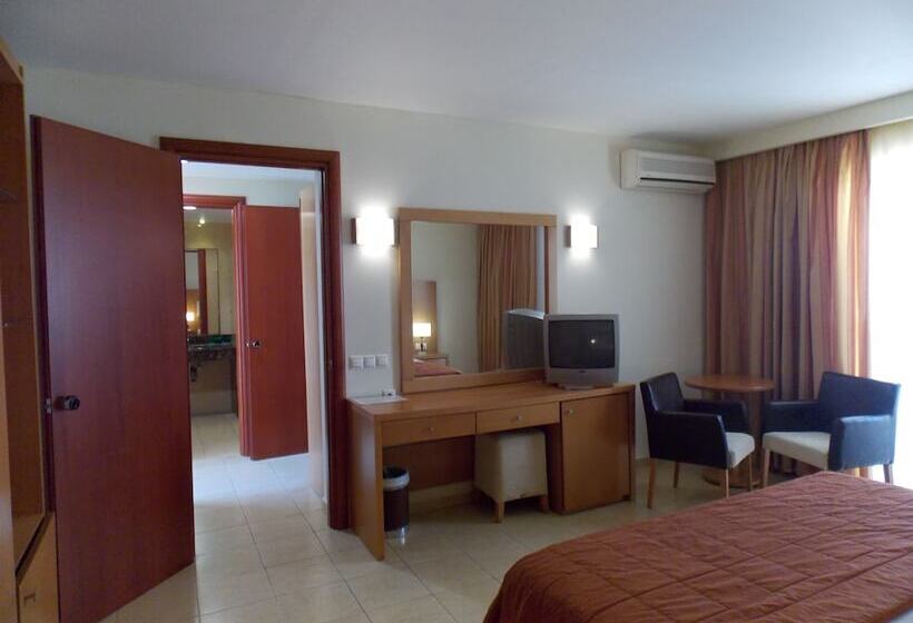 اتاق استاندارد با بالکن, Galaxy Beach Resort Bw Premier Collection