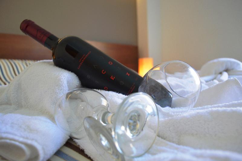 Camera Economy, Matala Bay Hotel & Apartments