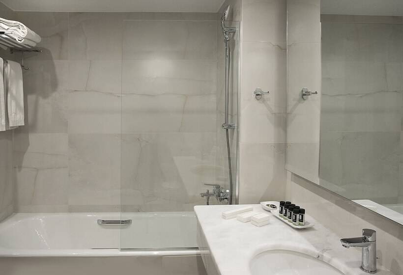 Трехместный Номер Классика, President Hotel Athens