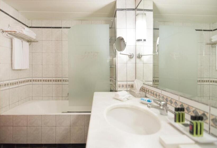 Номер Стандарт, President Hotel Athens