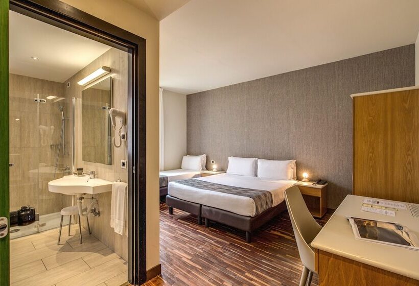 اتاق استاندارد سه نفره, Albergo Firenze