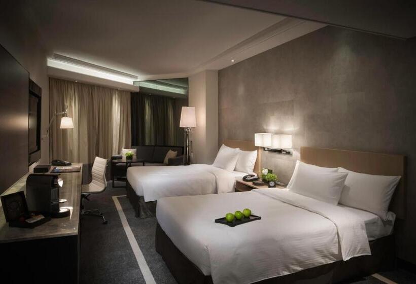 اتاق لوکس سه تخته, Gateway Hotel, Marco Polo