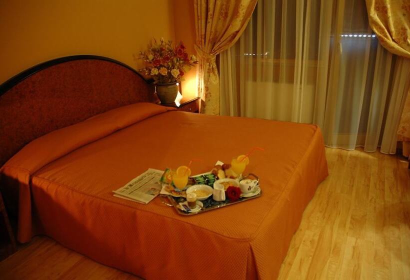 Номер Стандарт, Grand Hotel Dei Cesari