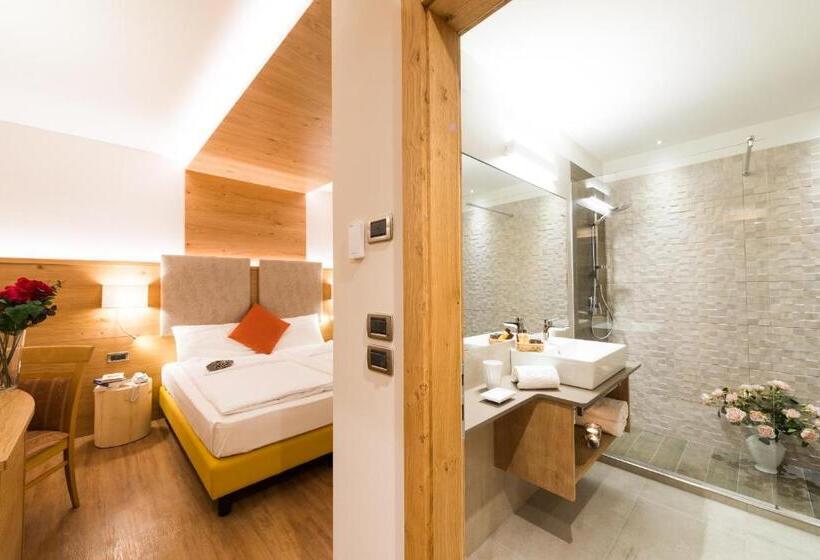 חדר דלוקס, Ambassador