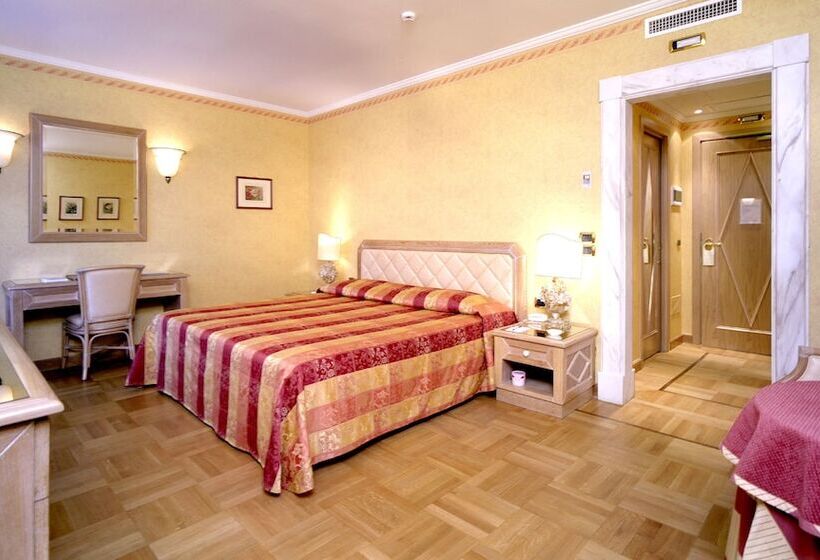 سوییت جونیور, Park Hotel Villa Ariston