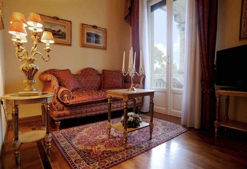 سوییت لوکس, Park Hotel Villa Ariston