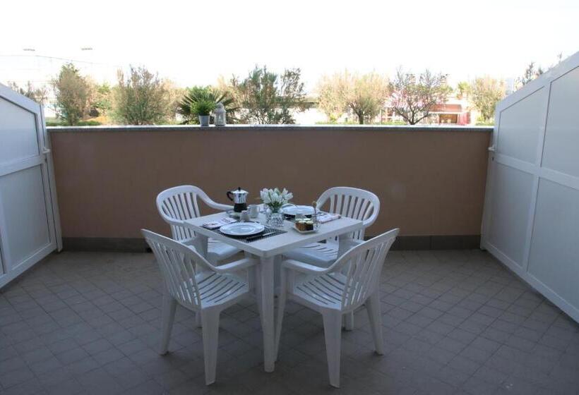 Студио Стандарт с Террасой, Residence Capinera