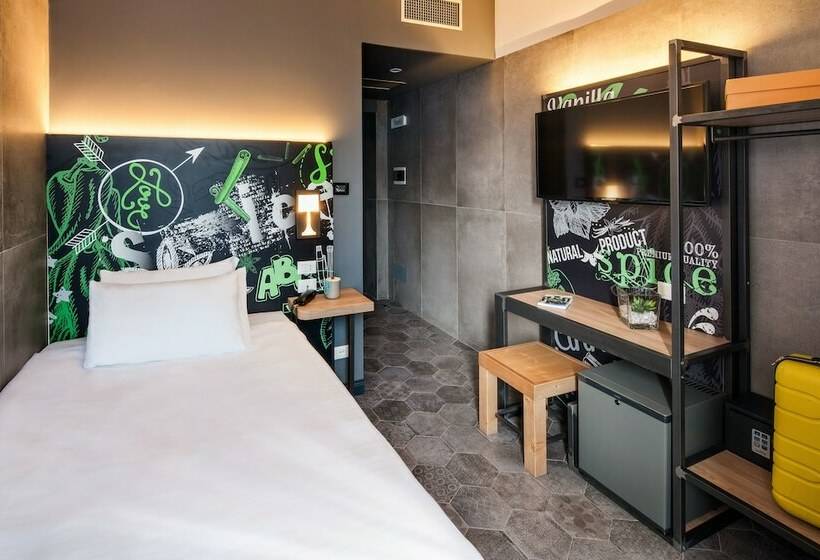 اتاق استاندارد یک نفره, Spice Hotel Milano
