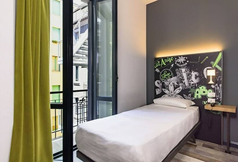 اتاق استاندارد یک تخته با بالکن, Spice Hotel Milano