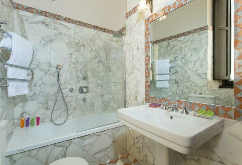 Suite Junior, D’inghilterra Roma – Starhotels Collezione