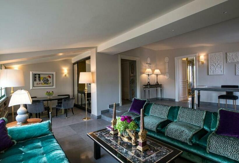Suite Attico, D’inghilterra Roma – Starhotels Collezione
