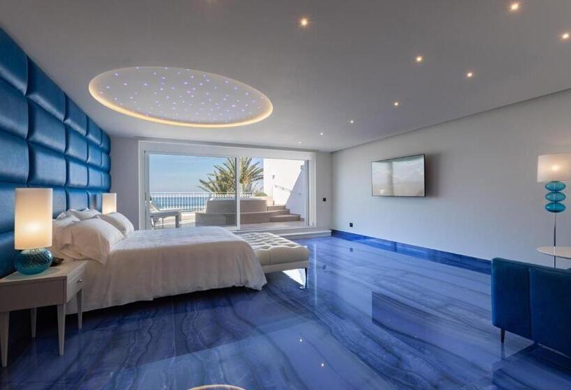 프레지덴셜 스위트, Grotta Palazzese Beach