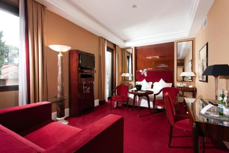 سوییت جونیور, Lord Byron   Small Luxury Hotels Of The World