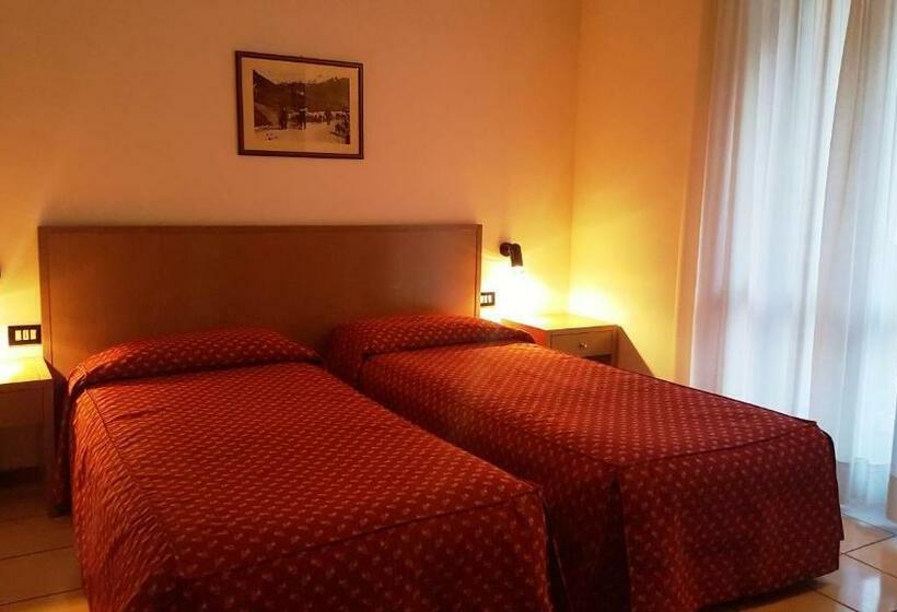 Chambre Standard avec Balcon, Pineta