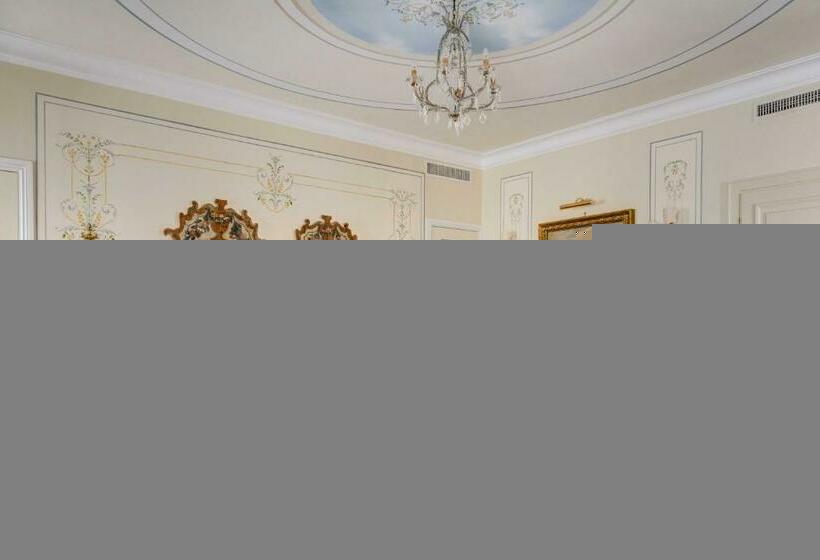 סוויטה נשיאותית, Radisson Blu Ghr , Rome