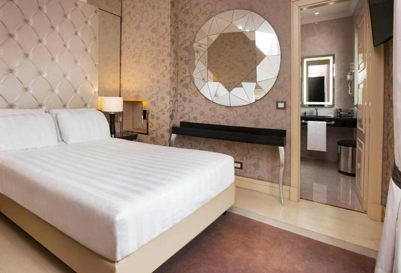 סוויטה, Radisson Blu Ghr , Rome