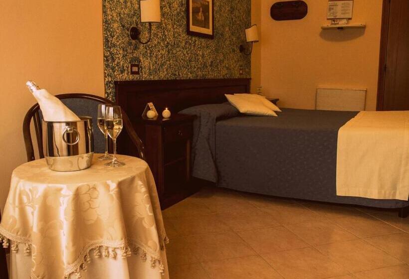 スタンダードルーム, Ristorante Tre Stelle