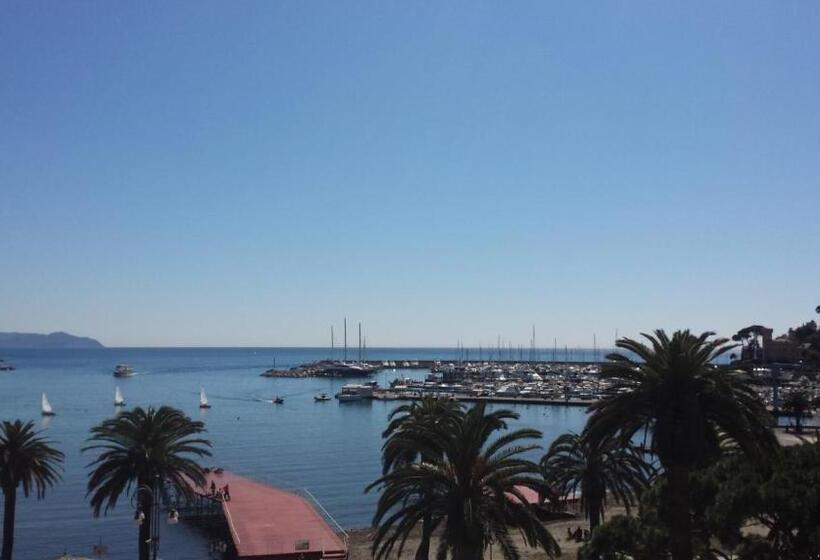 Triple Room Sea View, Riviera
