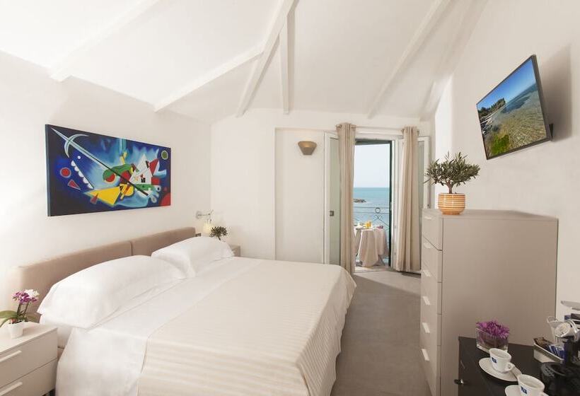 Полулюкс Вид на Море, Villa Domizia