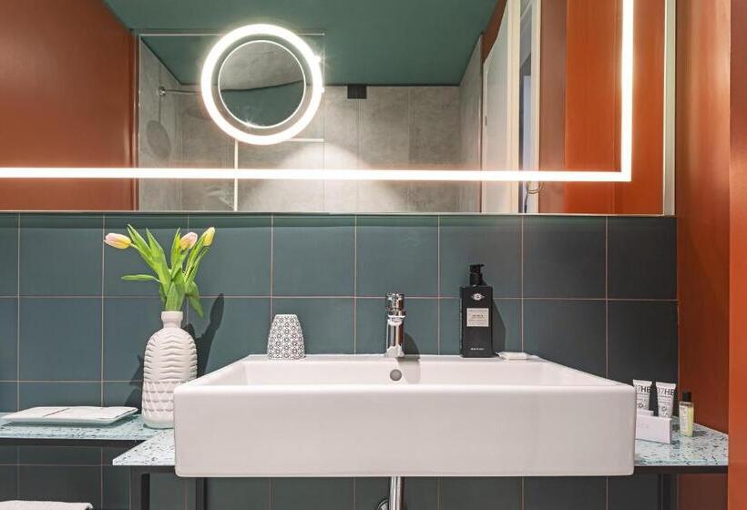 سوییت لوکس, Quark Hotel Milano