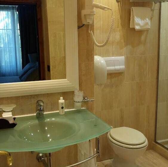 اتاق لوکس, Borgo San Luigi