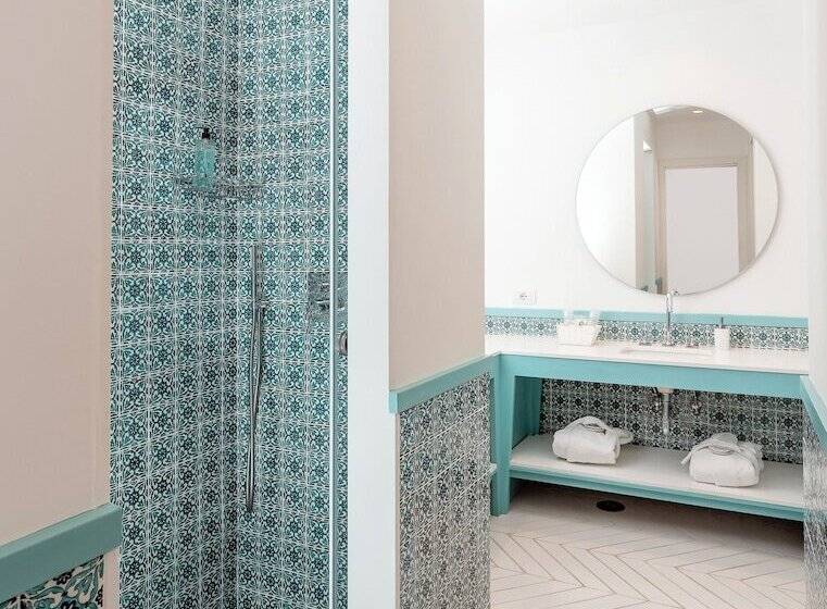 Medencére Néző Junior Suite, Conca Park