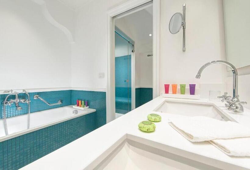 Classic room with balcony, Grand Hotel Ambasciatori