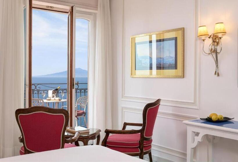 Quarto Premium Vista Mar, Grand Hotel Ambasciatori