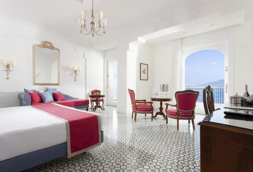 带按摩浴缸和海景的套房, Grand Hotel Ambasciatori
