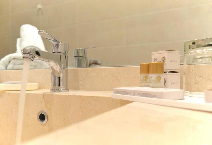 Номер Superior, Grand Hotel President