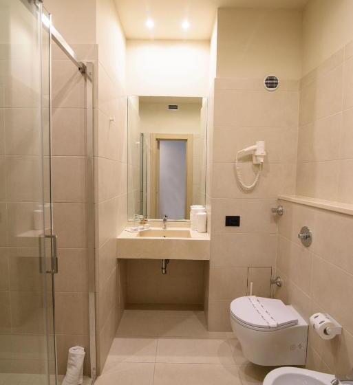 Полулюкс Повышенной Комфортности, Grand Hotel President