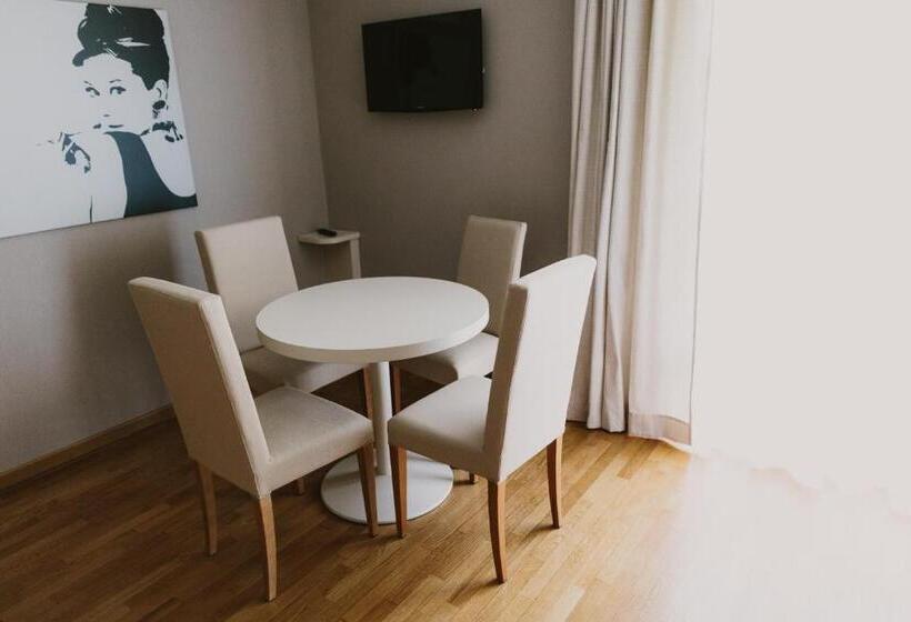 Suite, Metropole