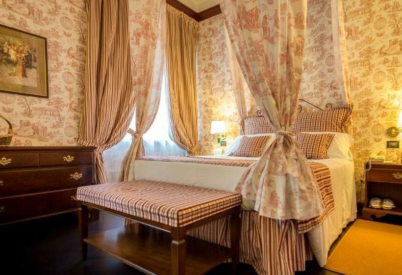 اتاق استاندارد سه نفره, Victoria & Iside Spa